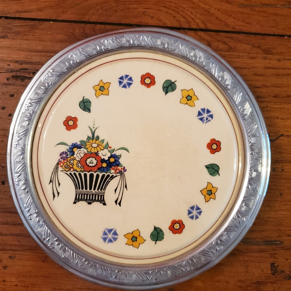 Vintage Leigh pottery trivet
